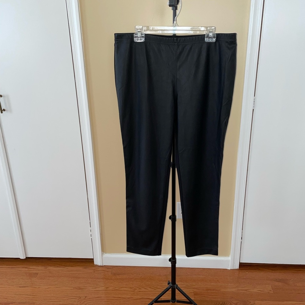 Ellen Tracy Black Leather Front Leggings - Picture 3 of 10